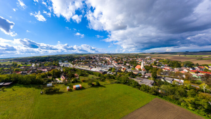 Flugaufnahme der Gemeinde Zistersdorf